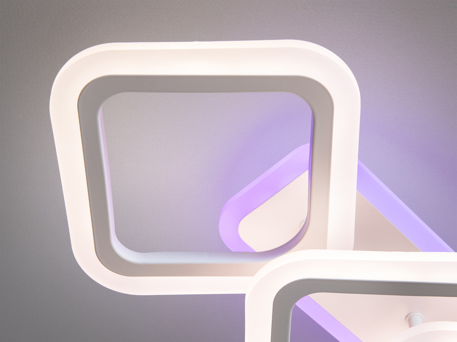 Настінний світильник Серія 8060 білий LED дистанційне керування