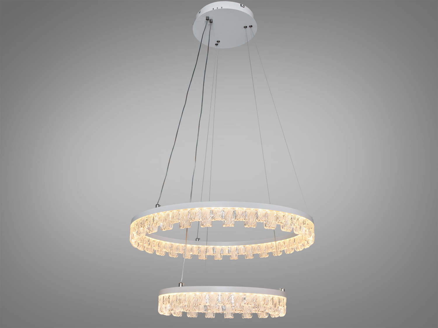Підвісна люстра з теплим білим LED-світлом, два кільця, ідеальна для затишних житлових просторів.