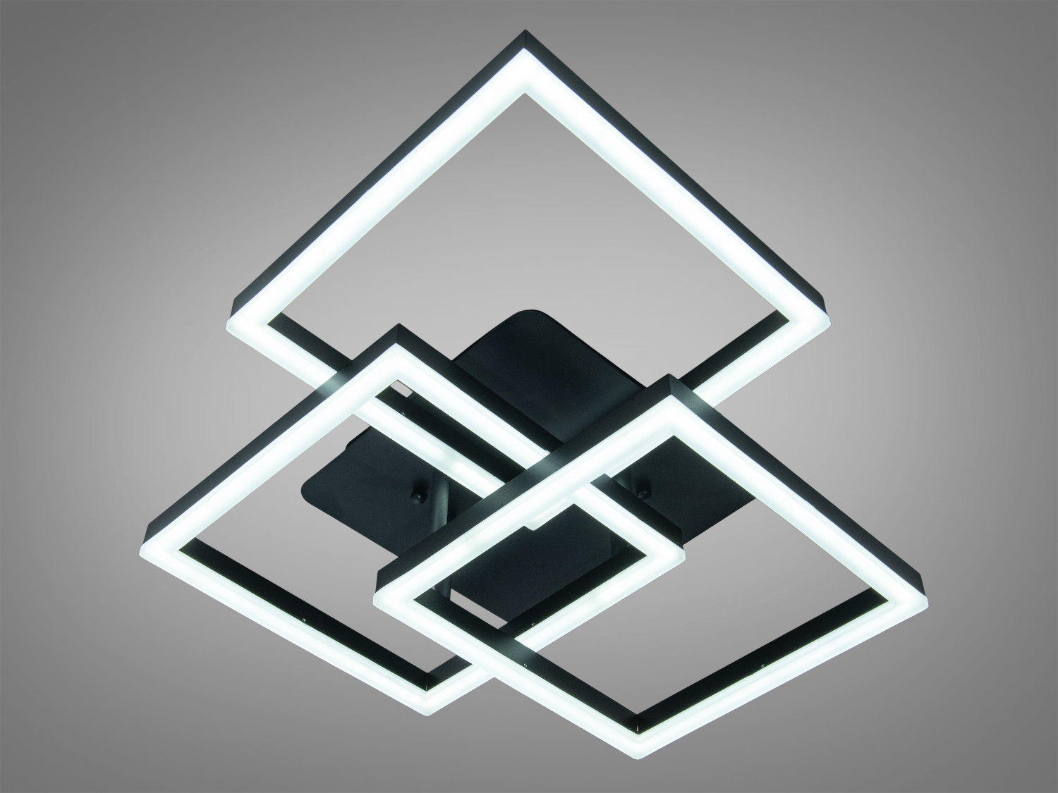 Світильник з трьома квадратними рамками, що випромінюють холодне біле світло, підходить для сучасних інтер’єрів з акцентом на стиль.
