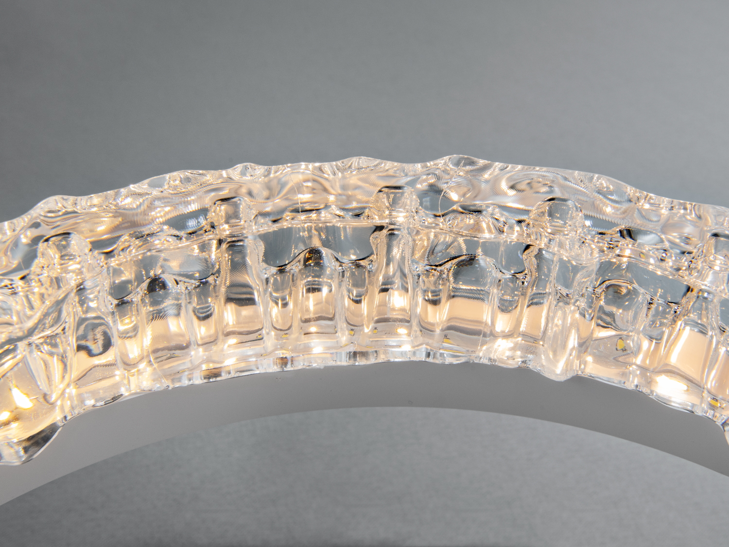 Стельова світлодіодна люстра MX78202-3 біла 90W три акрилові кільця без пульта