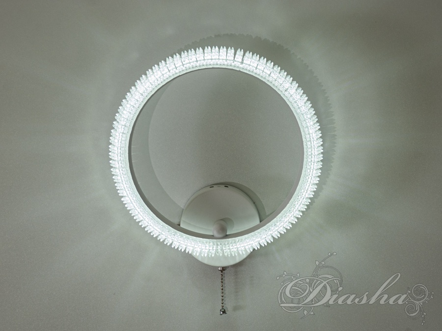 Настінний LED світильник «метелик» прикрасить стіни вашої спальні, вітальні або дитячої кімнати. Потужність бра - 20W, що дозволяє комфортно читати.
Світлодіодне бра має 3 режими: теплий (2700К), нейтральний (4500К) і холодний (6400К). Перемикання проводиться за допомогою шнурка.
Акрилові світлодіодні світильники міцно увійшли в сучасний дизайн за рахунок свого дизайну, економного LED освітлення і доступної ціни.
Також ви можете придбати і люстру з метеликами (серія 8067).