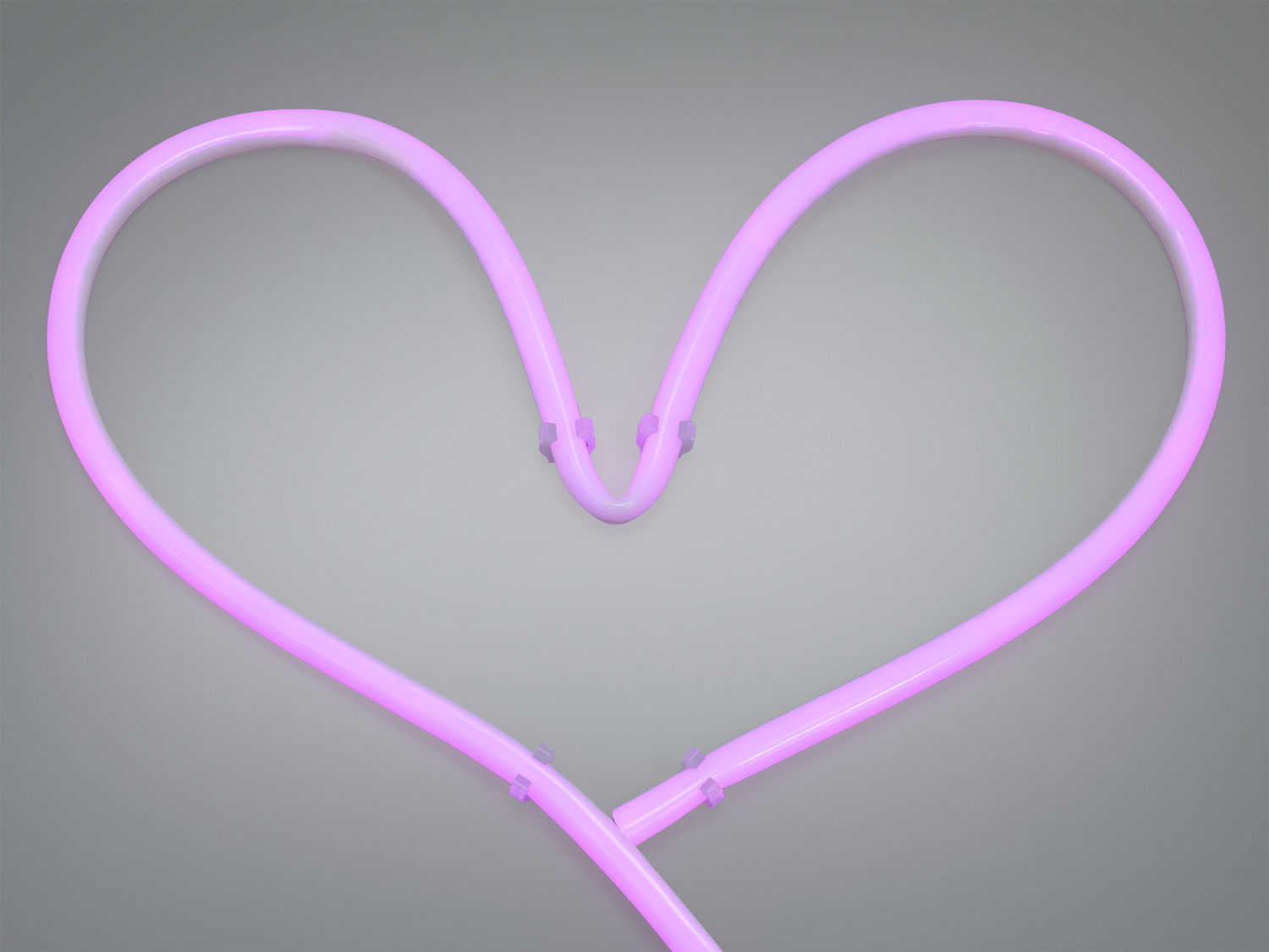 LED NEON 220в, герметичний, 7x15мм, блакитний. Придбайте гнучку неонову стрічку, надійне, яскраве та економічне рішення для зовнішнього, технічного та архітектурного освітлення.