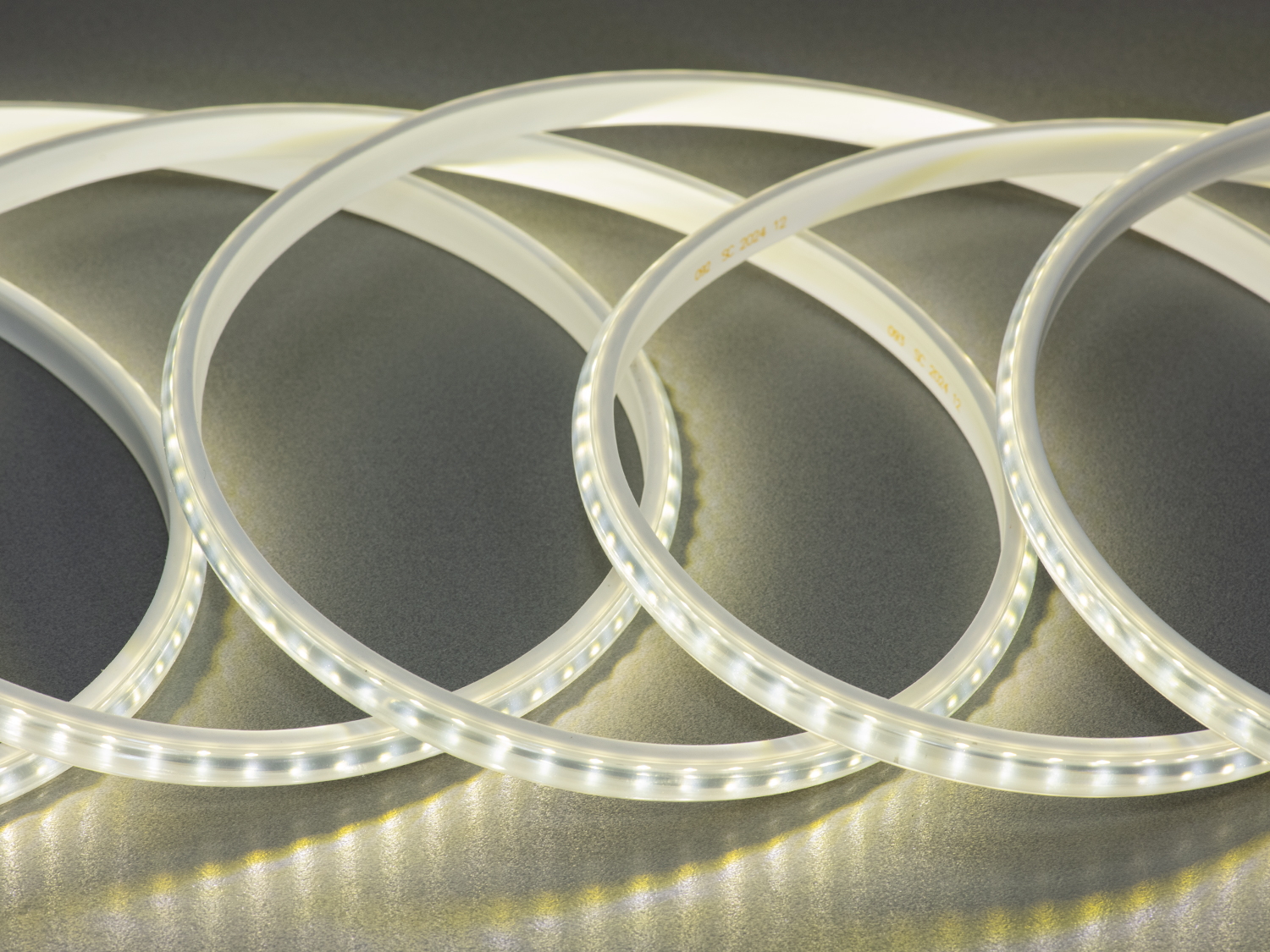 LED стрічка 220в, 120 шт/м, герметична, 10мм, нейтральний. Придбайте led стрічку нейтрального світіння, надійне, яскраве та економічне рішення для освітлення. LED стрічка 220в, 120 шт/м, герметична, 10мм, нейтральний. Придбайте led стрічку нейтрального світіння, надійне, яскраве та економічне рішення для освітлення.
