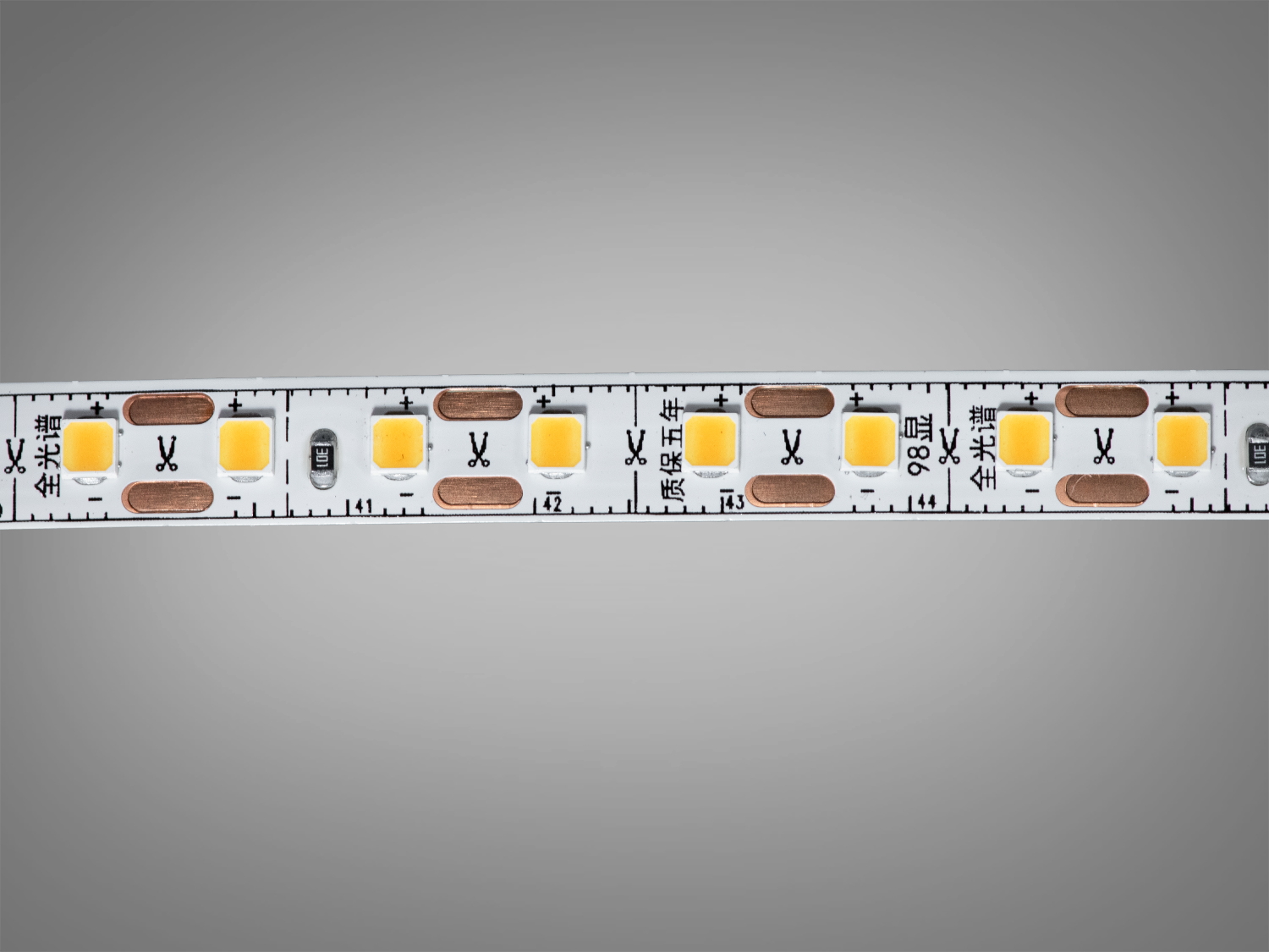 LED стрічка 24В, 120 діодів на метр, 8мм, теплий