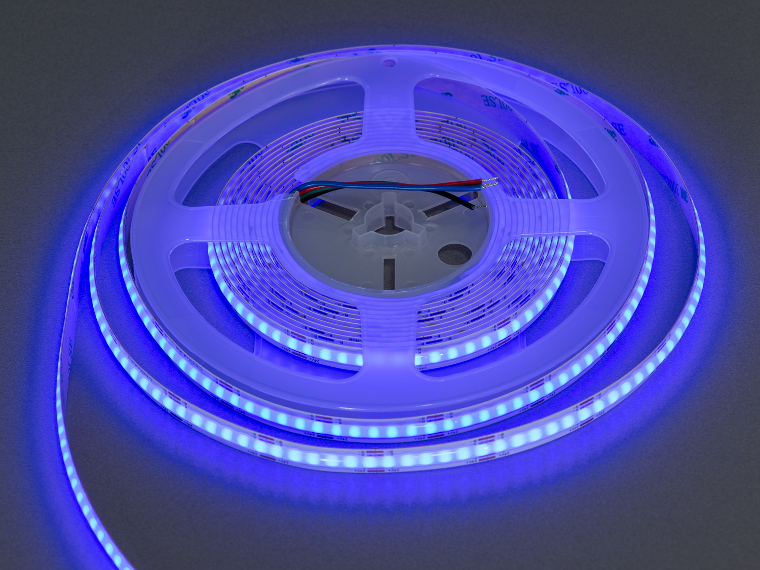LED стрічка 24В, 840 діодів на метр, 10мм, RGB