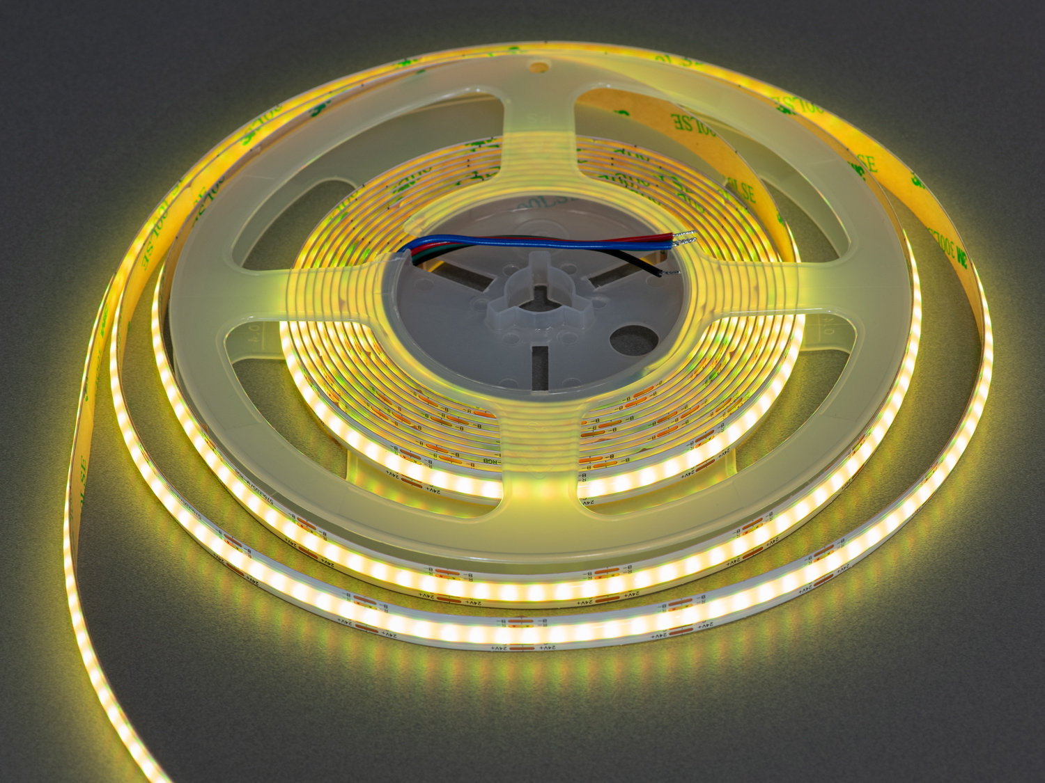 LED стрічка 24В, 840 діодів на метр, 10мм, RGB