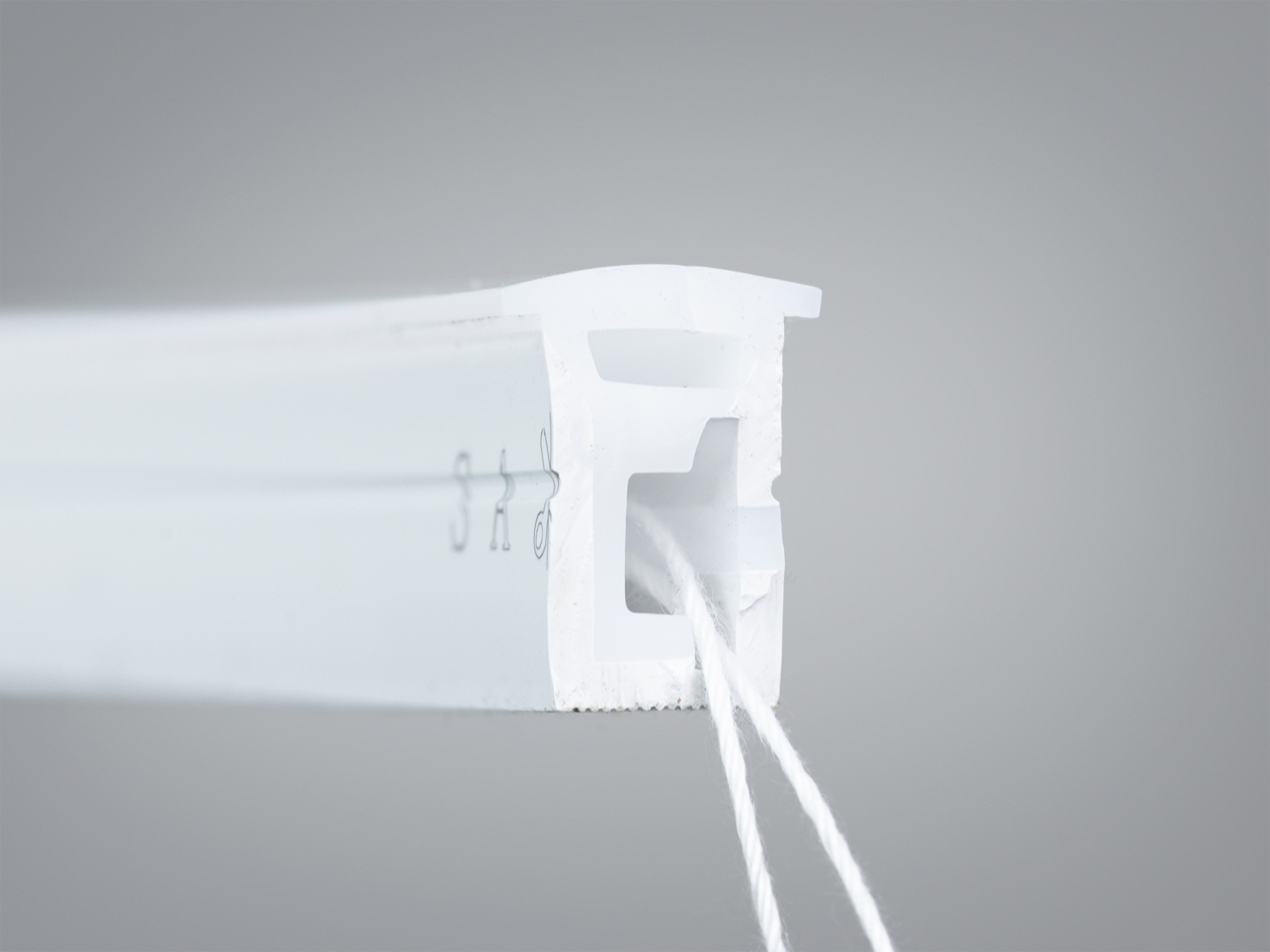 Гнучкий профіль для LED стрічки, накладний