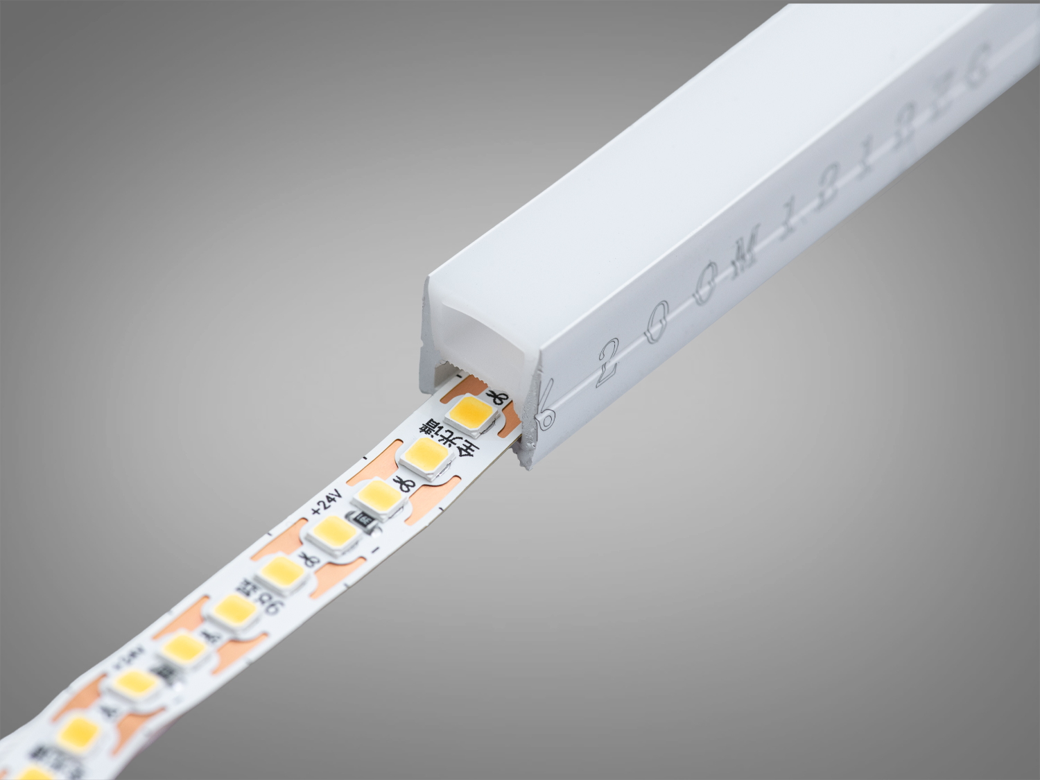 Гнучкий профіль для LED стрічки, накладний