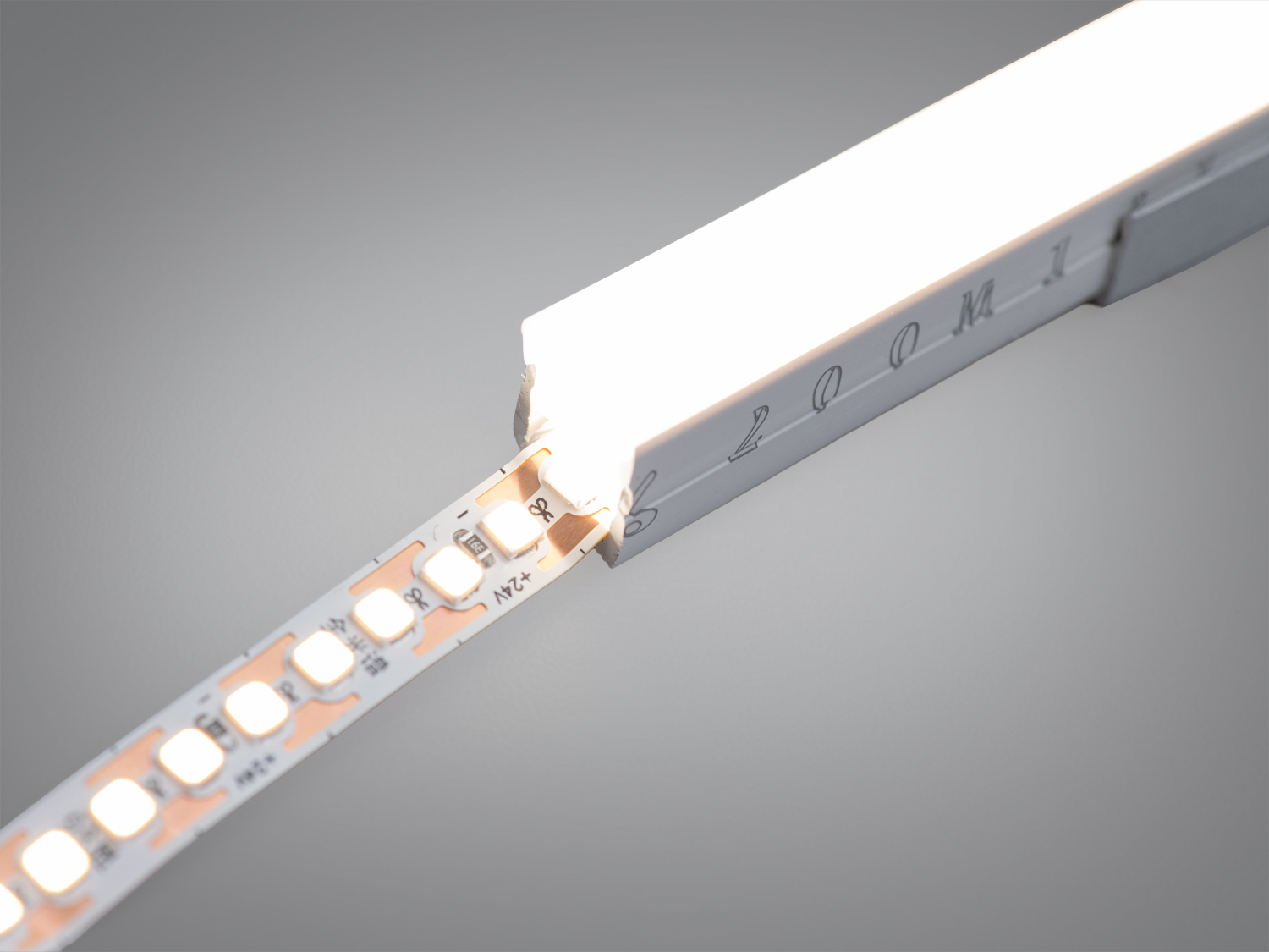 Гнучкий профіль для LED стрічки, накладний