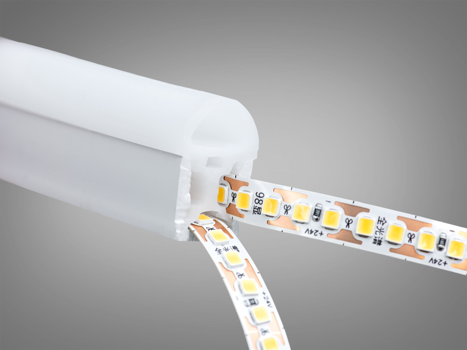 Гнучкий профіль для LED стрічки, накладний