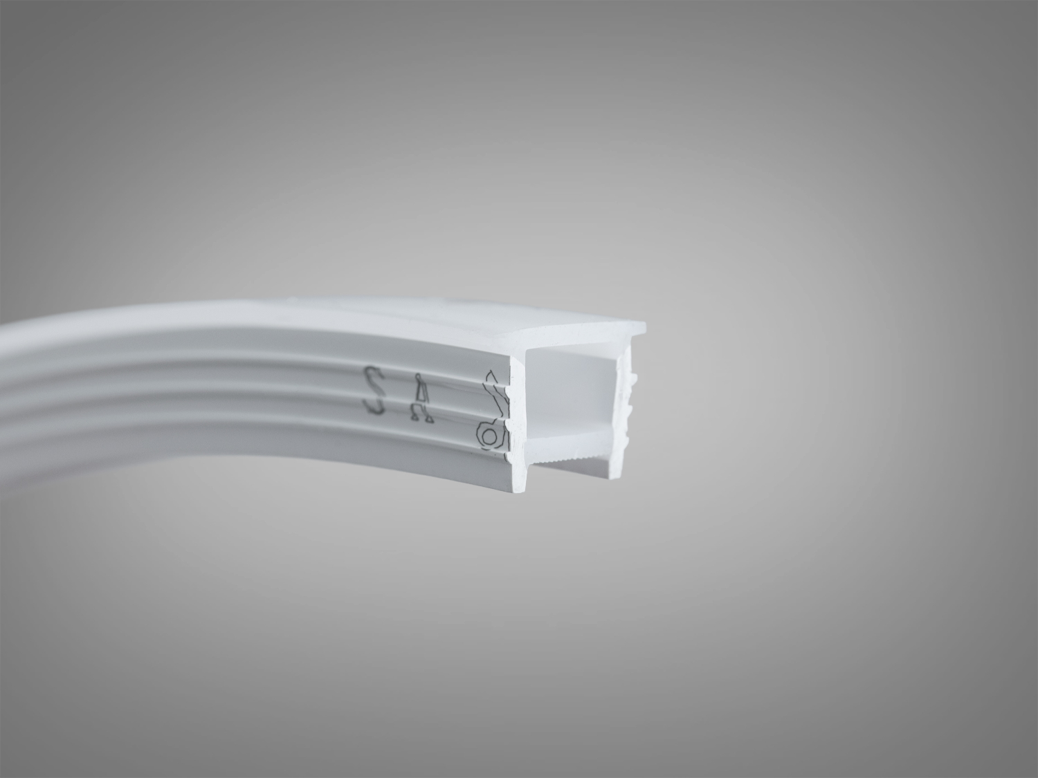 Профіль для LED стрічки, накладний. 