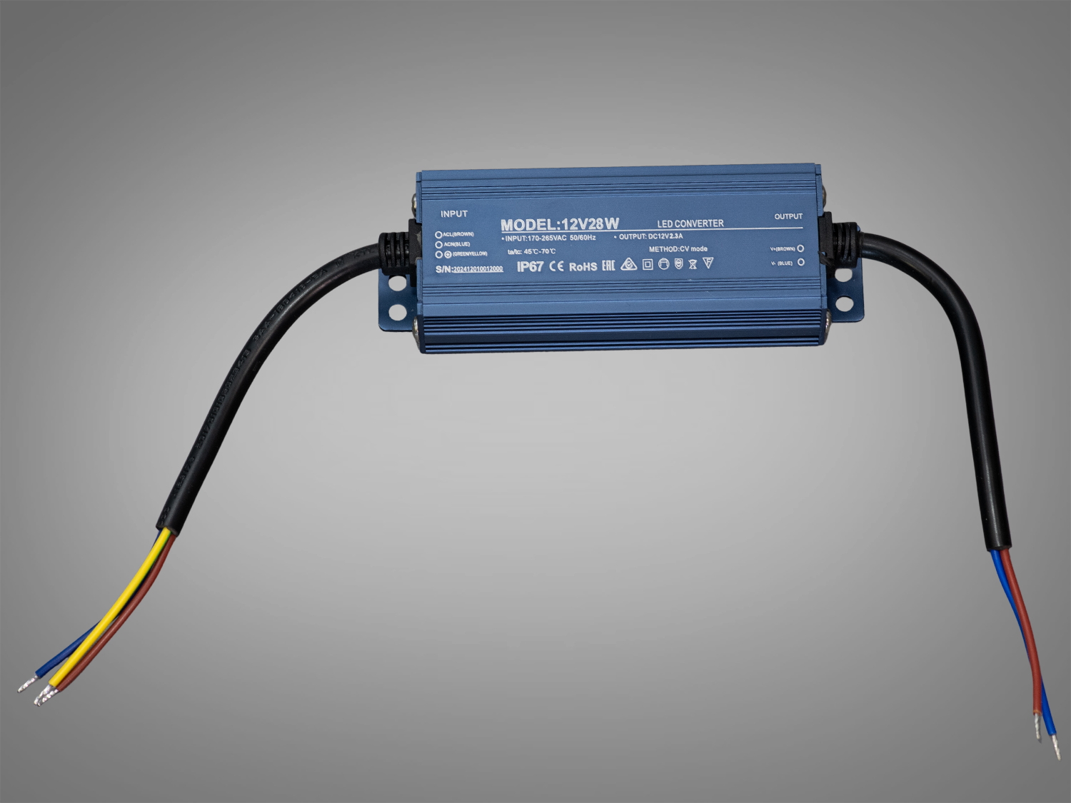 Блок живлення 12В, для підключення LED стрічки, 28Вт, 2.33А. Цей блок пасує для освітлення рекламних вивісок, магазинних вітрин, декоративних панно та фасадних композицій.