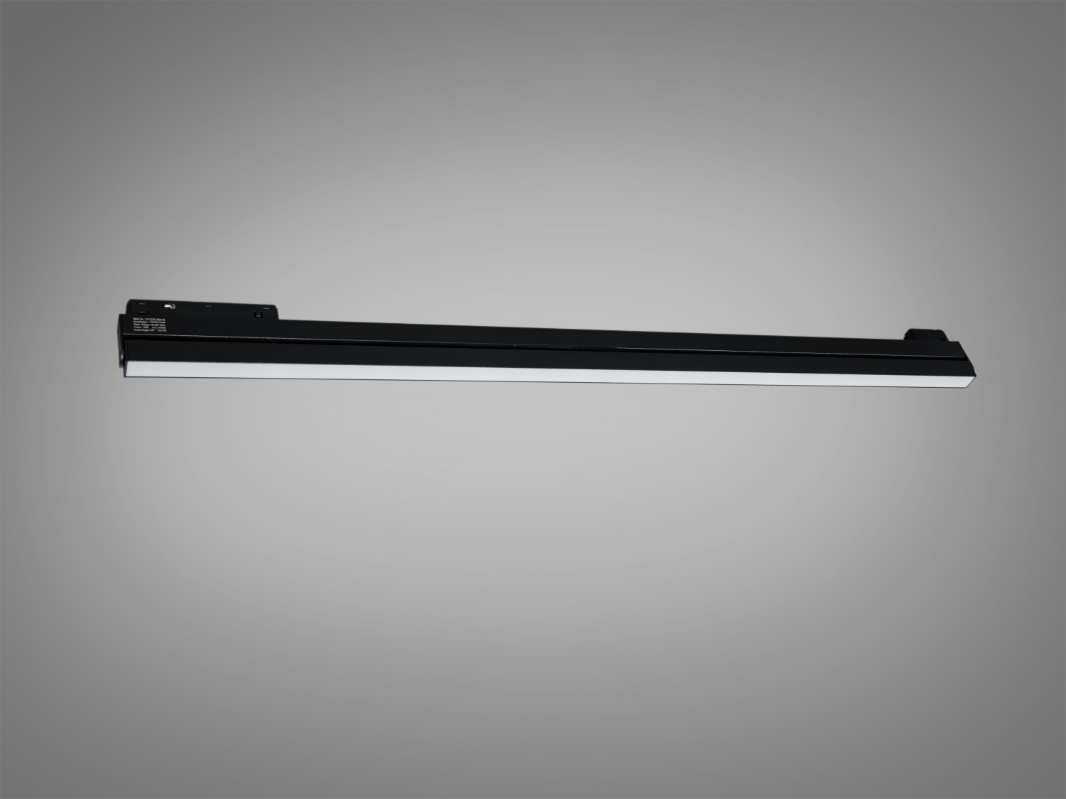 Лінійний поворотний трековий led світильник магнітний, 36Вт. Світлодіодний світильник трековий Діаша стає ідеальним вибором для тих, хто шукає ефективне та гнучке освітлювальне рішення, яке забезпечить якісне освітлення та додасть стилю будь-якому простору.