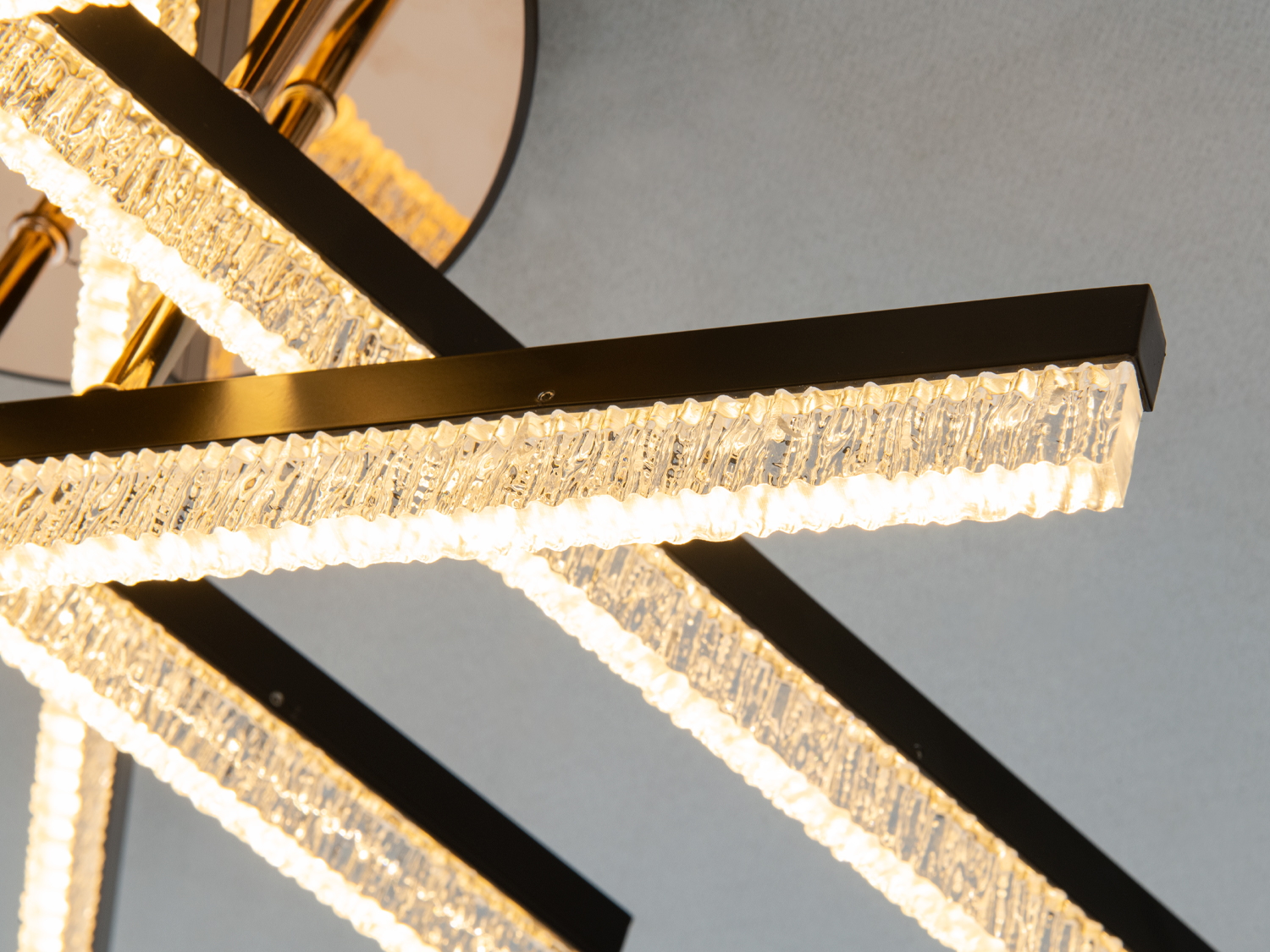 LED люстра стельова чорна 80 Вт без пульта акрилова сучасна