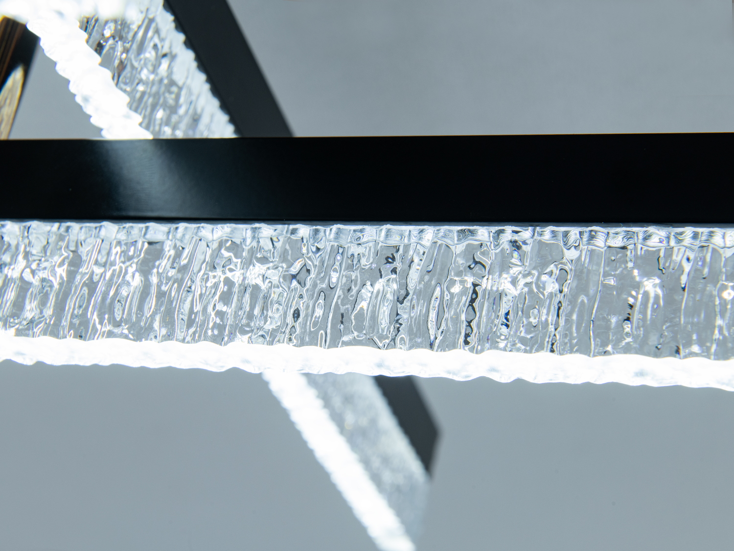 Світлодіодна люстра Потолочні Люстри SX1012-4BK чорна 42Вт 4 лінії