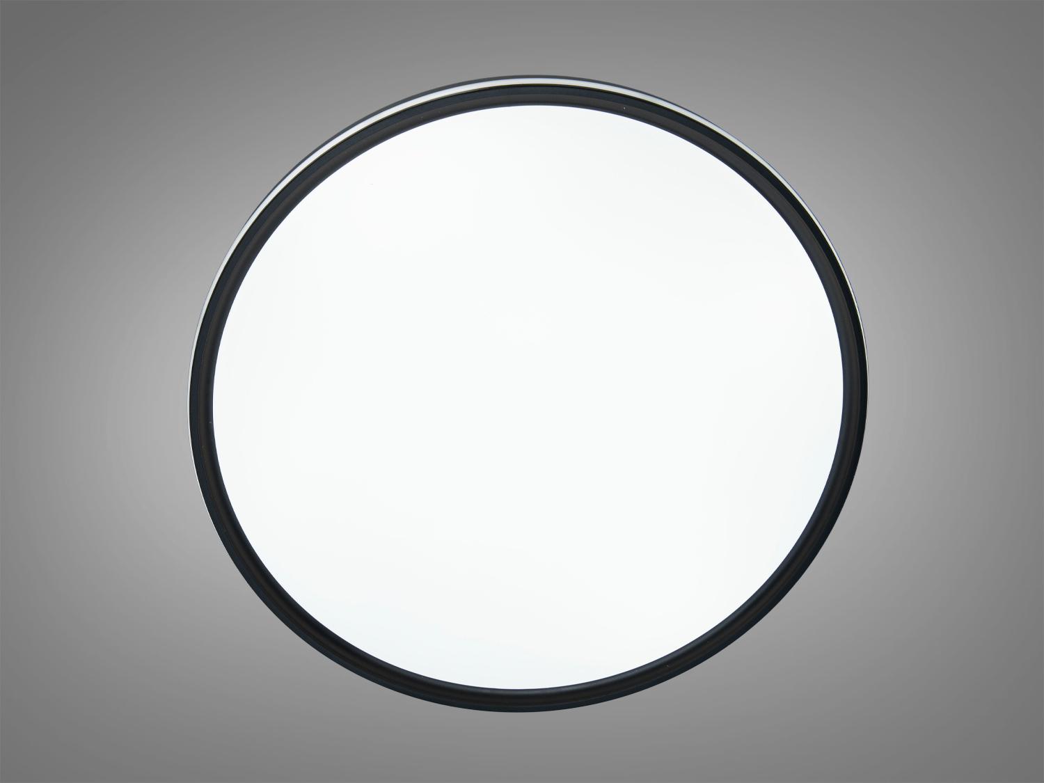 Три режими світла – теплий 3200К, холодний 6000К та нейтральний 4100К – легко перемикаються за допомогою звичайного вимикача, дозволяючи вам налаштувати освітлення під будь-який настрій та ситуацію.