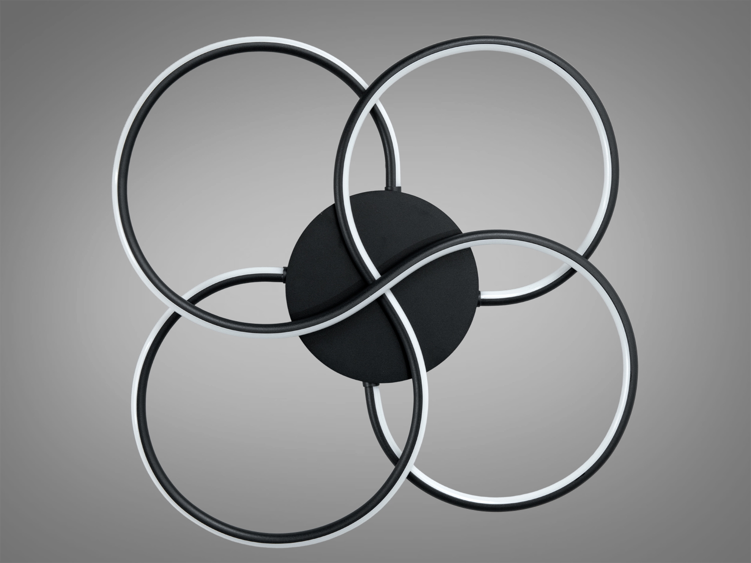 Стельовий світильник у формі чотирьох з′єднаних кілець, що створюють рівномірне освітлення. Ідеальний для сучасних житлових приміщень.