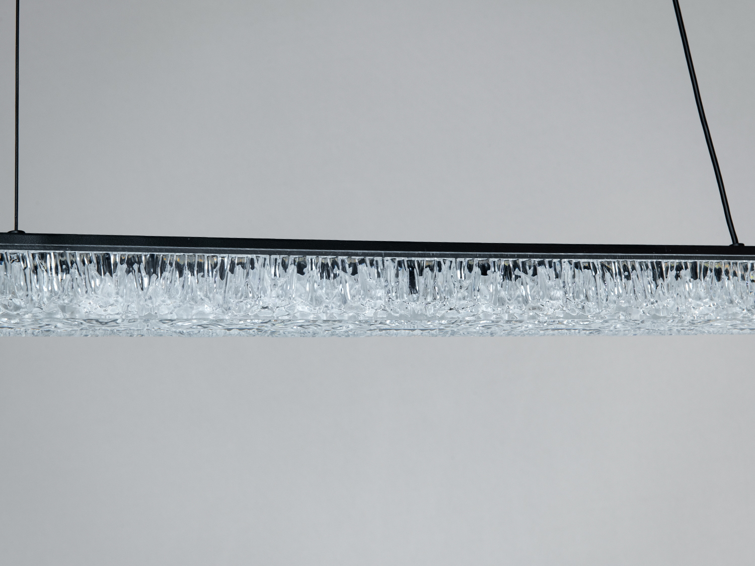 Світлодіодний підвіс LED 31 Вт чорний з акриловим дифузором кришталевий ефект