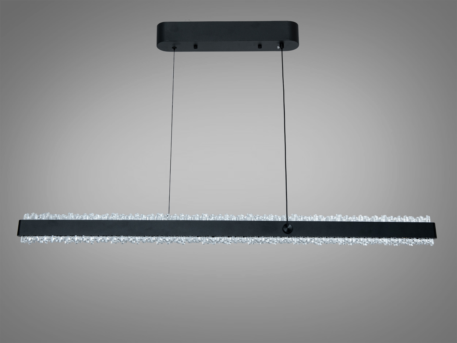 Підвісний світильник з кристалами, чорний матовий корпус, лінійний дизайн. Підходить для кухні.