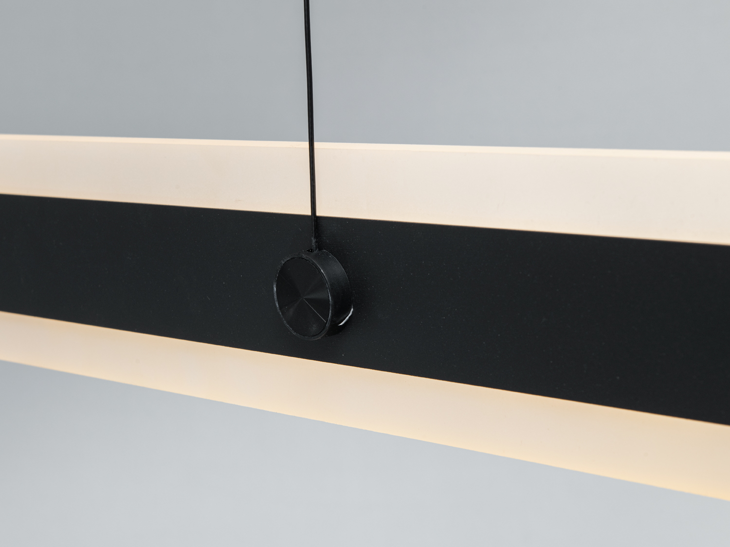 Світлодіодний підвісний світильник LED подвіс чорний лінійний сучасний